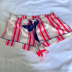 💕🖤 Victoria’s Secret Silk PJ shorts 🖤💕